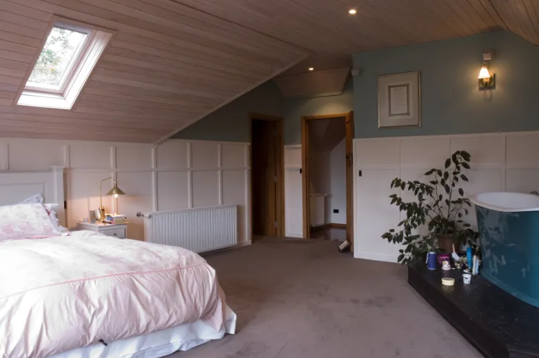 Davis Residence — bedroom with blue feature wall